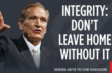 adrian rogers; how to be pure in heart and develop godly character (bq)
